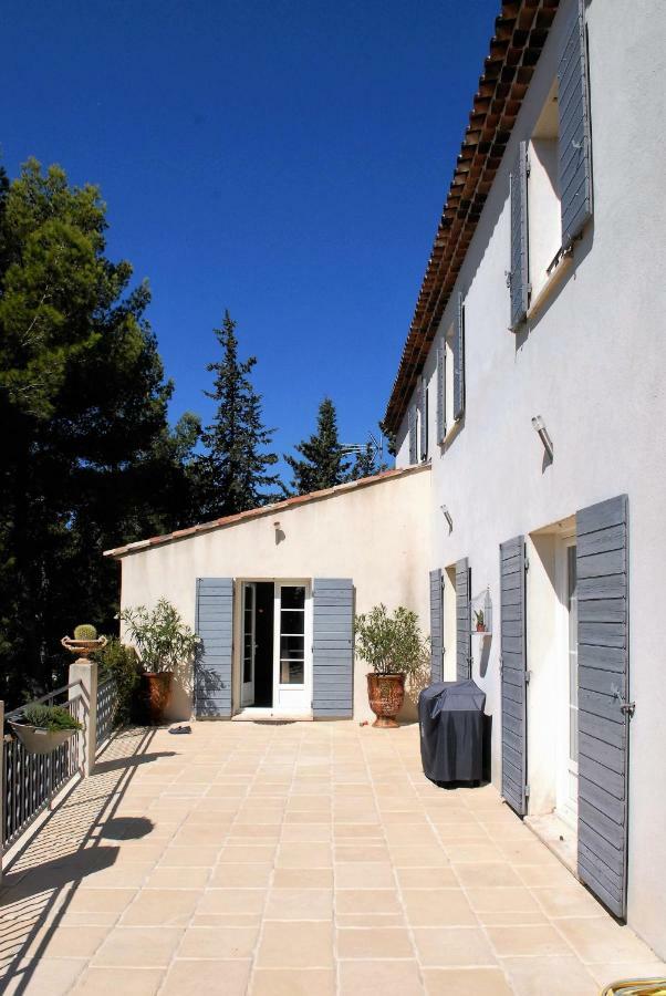 Lousoan Bed & Breakfast Aix-en-Provence Exterior photo